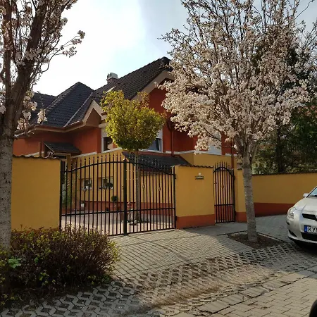 Vár-lak Apartman