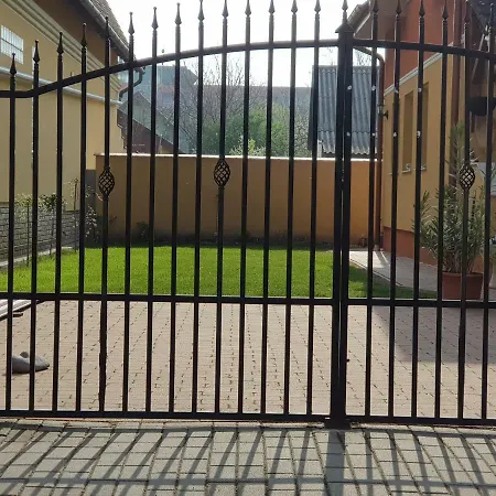 Vár-lak * Siófok
